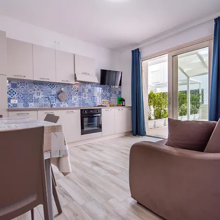 Holiday home House Cecilia - Fronte Mare