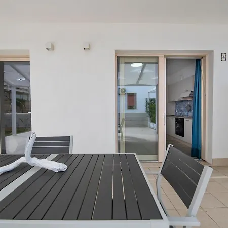 House Cecilia - Fronte Mare Holiday home
